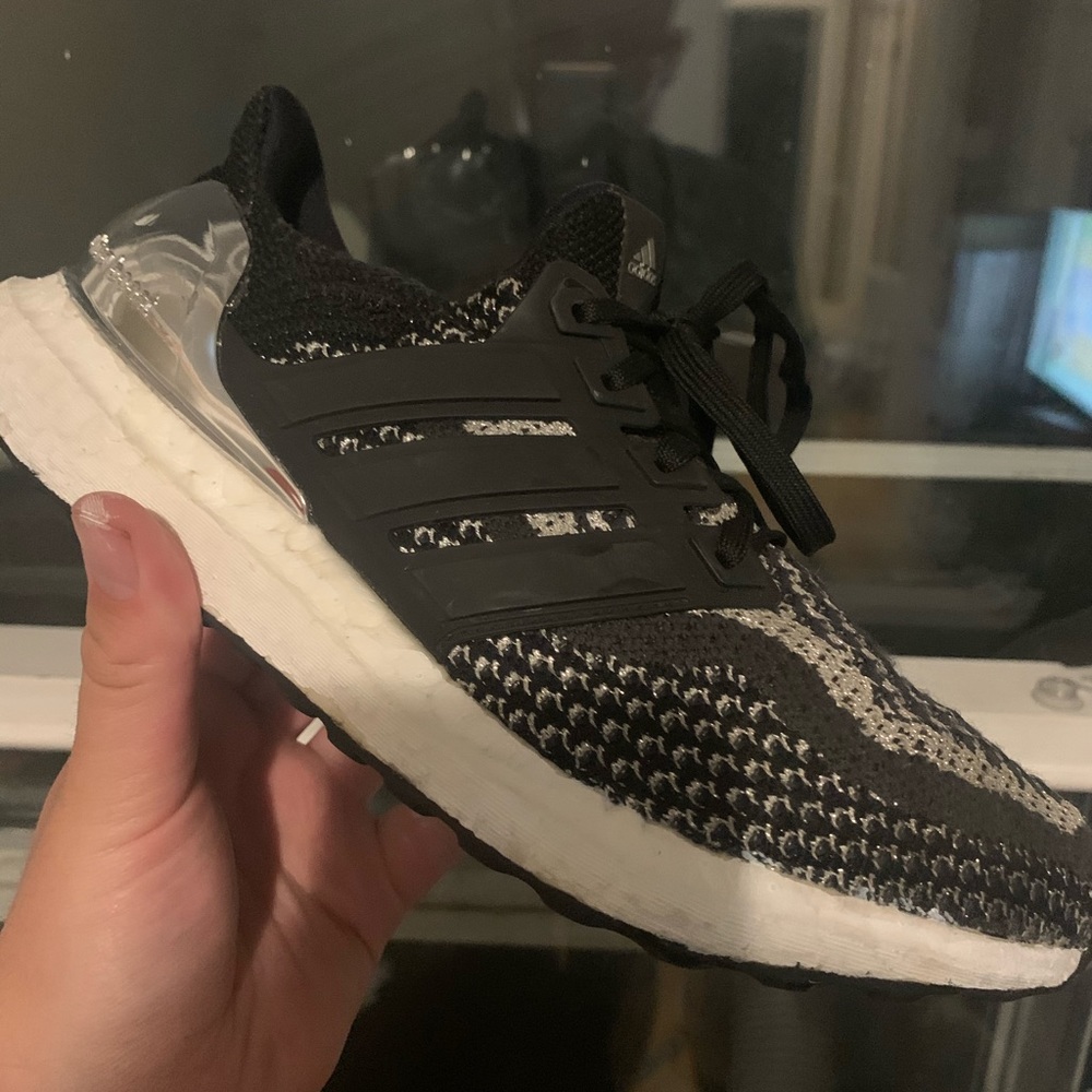 Ultra Boost 2.0 “Silver Medal” Size  5.5